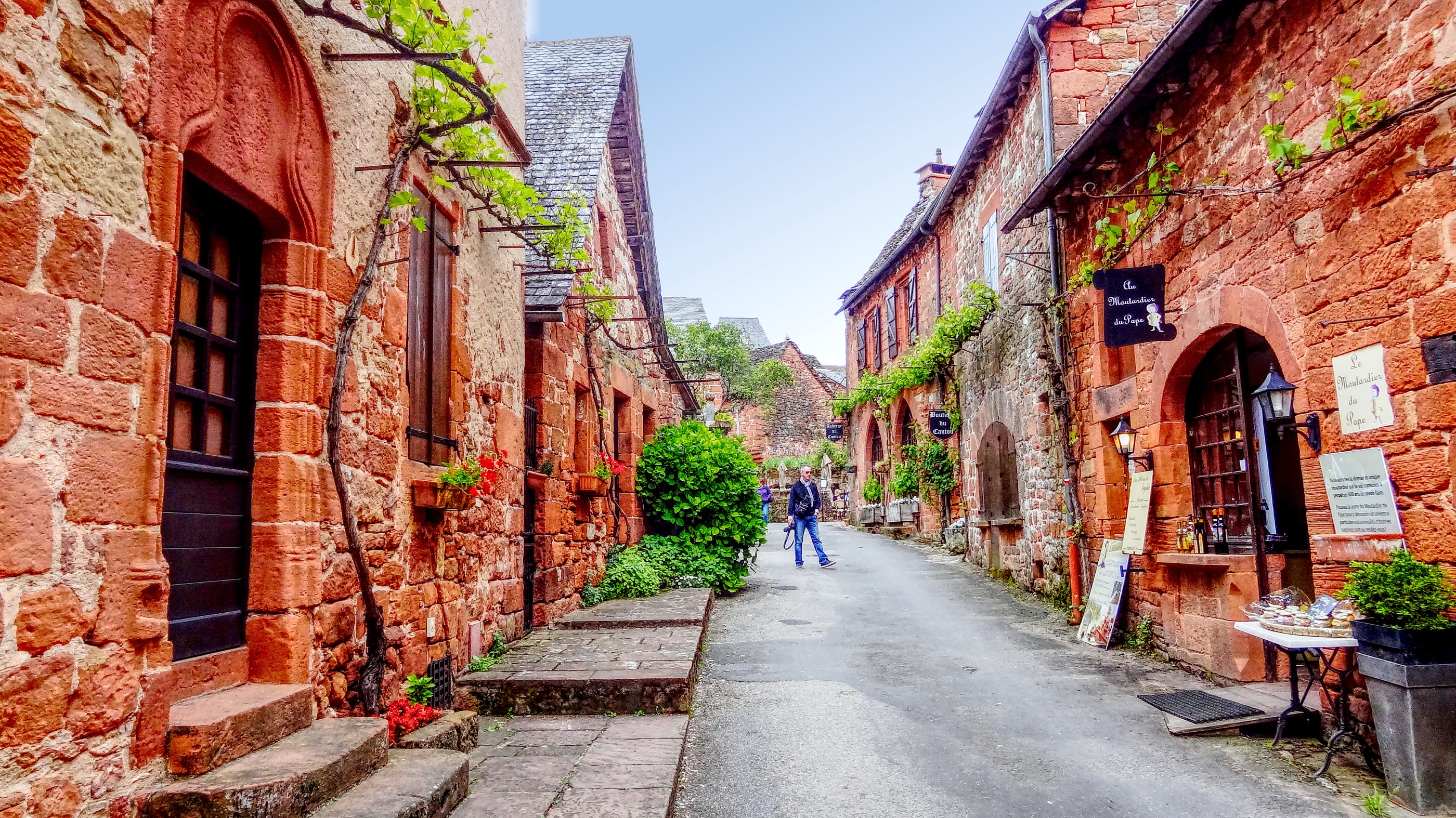 Ruelle collonge la rouge